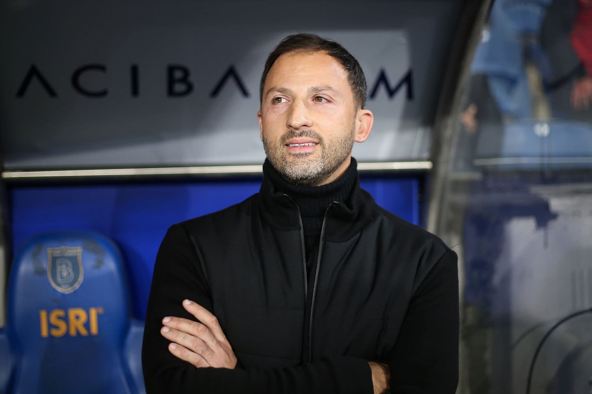 Domenico Tedesco 2025-2026 sezonu bitmeden Fenerbahçe'den ayrılır mı?